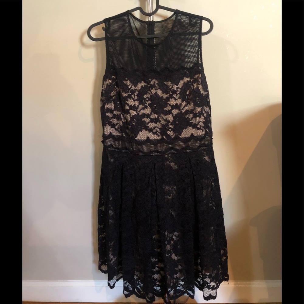 Size 14 Black Badgley Mischka Lace Dress